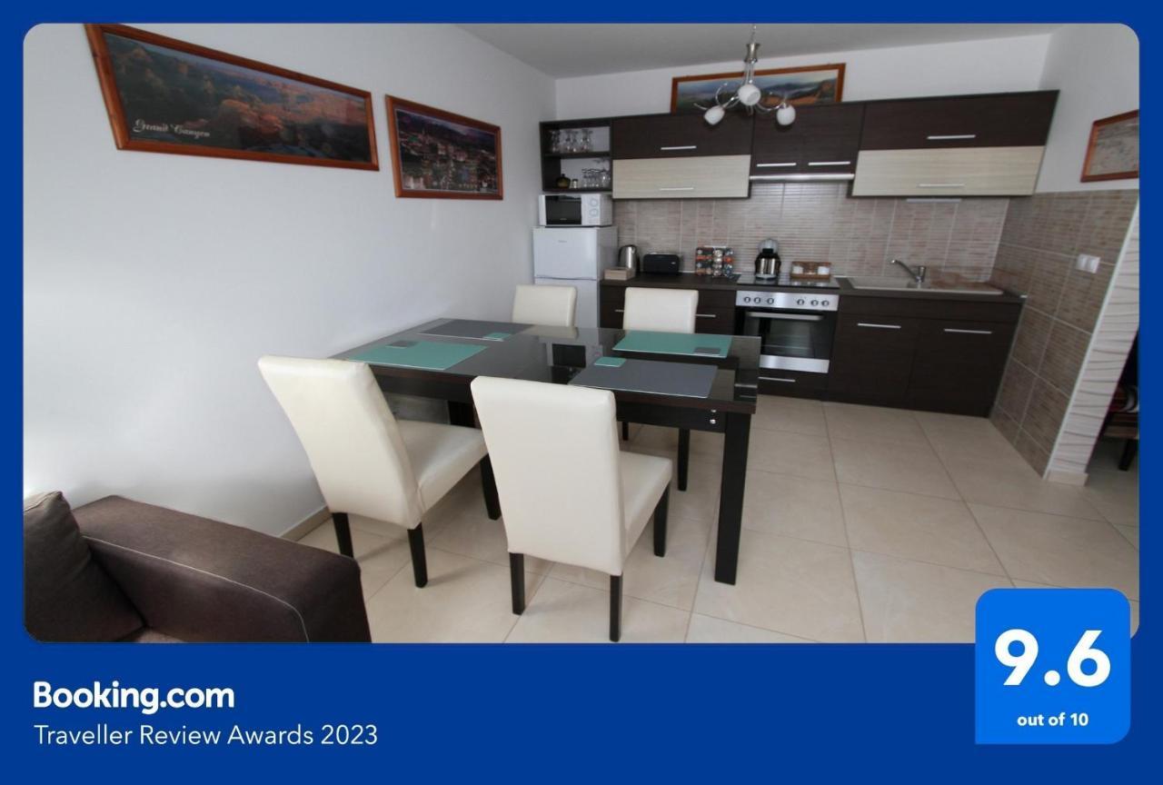 Blonde River Apartman Soter סגד מראה חיצוני תמונה